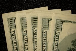 États-Unis : la dette dépasse 40 000 milliards, taux au plus haut depuis 2007