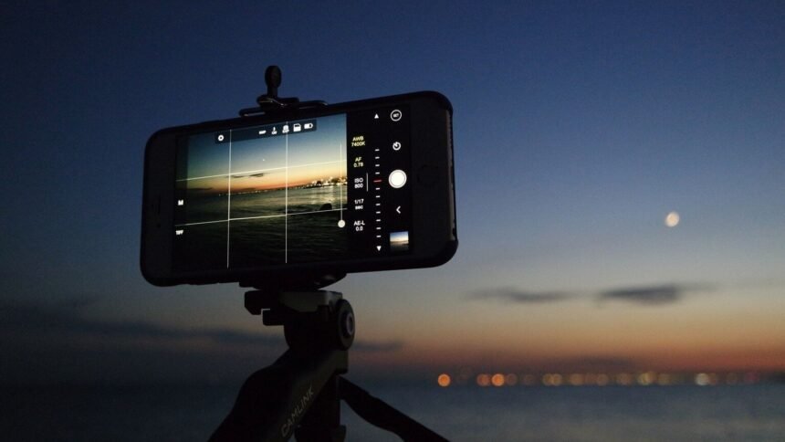 Éclipse : le xiaomi 17 ultra invente une fausse pleine lune sur les photos Éclipse : le Xiaomi 17 Ultra invente une fausse pleine lune sur les photos