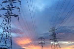 Électricité : le prix grimpe à 339 €/mwh ce jeudi soir, 13h l'heure la moins chère Électricité : le prix grimpe à 339 €/MWh ce jeudi soir, 13h l'heure la moins chère