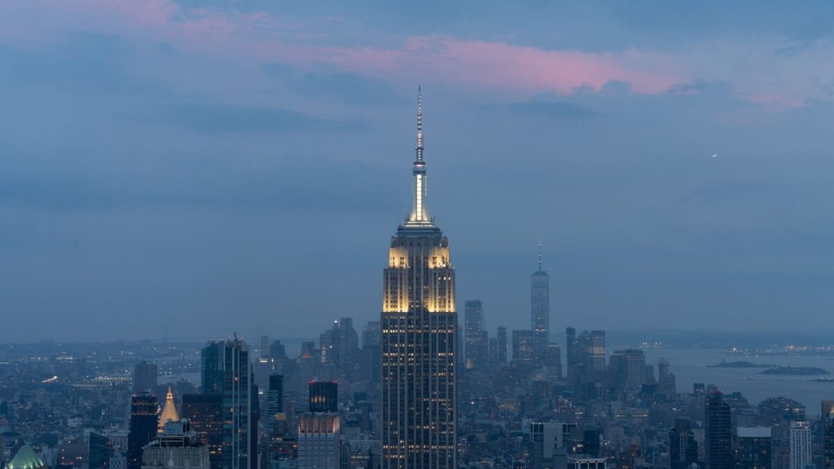 Le couple qui a escaladé l’Empire State Building de retour au tribunal