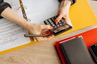 Facturation électronique : jusqu'à 750 000 € de surcoût pour les pme Facturation électronique : jusqu'à 750 000 € de surcoût pour les PME
