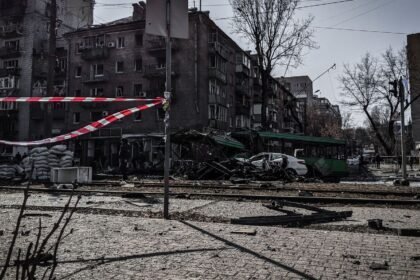 Guerre en Ukraine : une frappe russe fait un mort à Soumy mardi