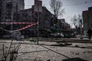 Guerre en Ukraine : une frappe russe fait un mort à Soumy mardi