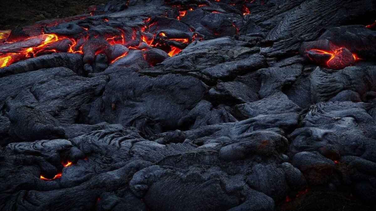 Guatemala : le volcan Fuego entre en éruption, alerte orange déclenchée