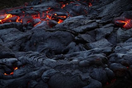 Guatemala : le volcan Fuego entre en éruption, alerte orange déclenchée
