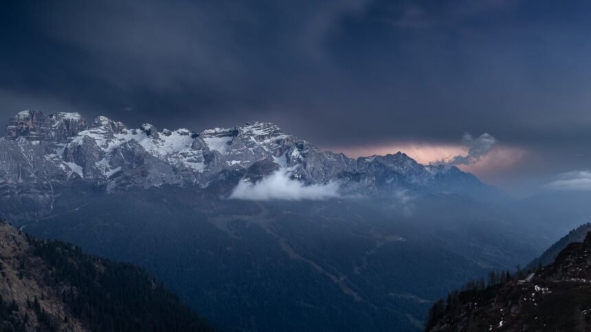 Hautes-pyrénées : deux randonneurs foudroyés sur le gr10, pronostic vital engagé Hautes-Pyrénées : deux randonneurs foudroyés sur le GR10, pronostic vital engagé