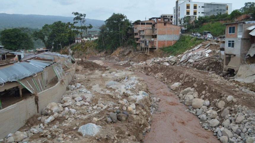 Inondations népal-tibet : le bilan grimpe à 623 morts, 2 500 disparus Inondations Népal-Tibet : le bilan grimpe à 623 morts, 2 500 disparus