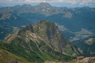 Isère : un randonneur de 34 ans meurt dans une chute de 400 mètres au Dévoluy
