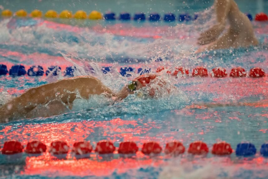 Léon marchand décroche l'or du 400 m nage libre et bat le record de france Léon Marchand décroche l'or du 400 m nage libre et bat le record de France