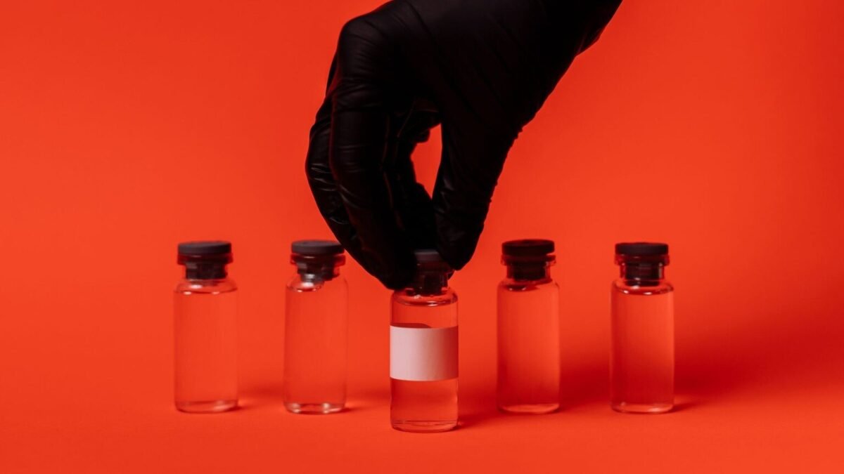 Mélanome : le vaccin ARN de Moderna et Merck réussit sa phase 3