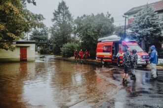 Népal : nouvelle alerte aux crues, le bilan dépasse 690 morts