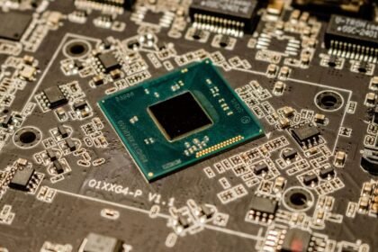 Nvidia rachèterait Hugging Face pour 12,9 milliards de dollars