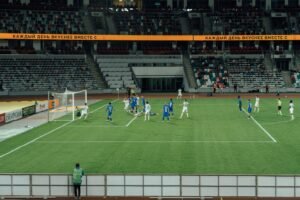 Ligue des champions : l'ol chute à prague, tolisso rate un penalty Ligue des champions : l'OL chute à Prague, Tolisso rate un penalty