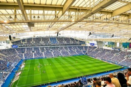 Openda sauve lyon face au fenerbahçe (1-1) au barrage aller de c1 Openda sauve Lyon face au Fenerbahçe (1-1) au barrage aller de C1