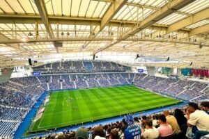 Openda sauve lyon face au fenerbahçe (1-1) au barrage aller de c1 Openda sauve Lyon face au Fenerbahçe (1-1) au barrage aller de C1
