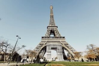 L'opposant russe Boris Nadejdine s'exile à Paris, déclaré « agent étranger »