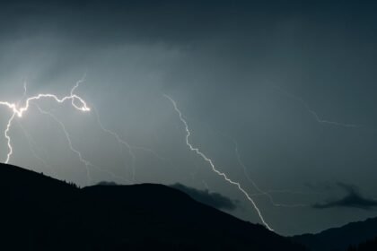 Orages : la vigilance orange étendue à 18 départements ce lundi