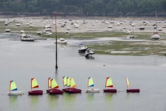 Rade de Brest : une plaisancière de 78 ans meurt dans le naufrage de son bateau