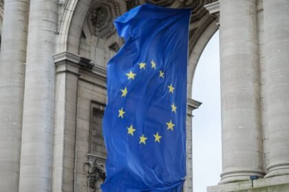 Ia : le règlement européen s'applique dès dimanche, voici ce qui change IA : le règlement européen s’applique dès dimanche, voici ce qui change