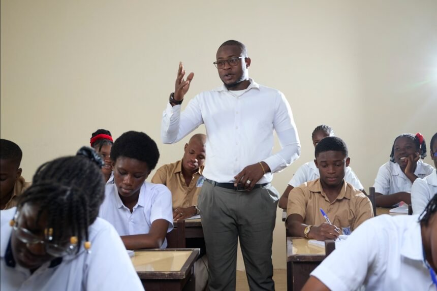 Rentrée scolaire 2026 : téléphone portable interdit au lycée, ce qui change