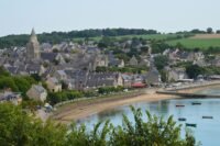 « bobos dehors » : des tags anti-touristes choquent un village breton classé « Bobos dehors » : des tags anti-touristes choquent un village breton classé