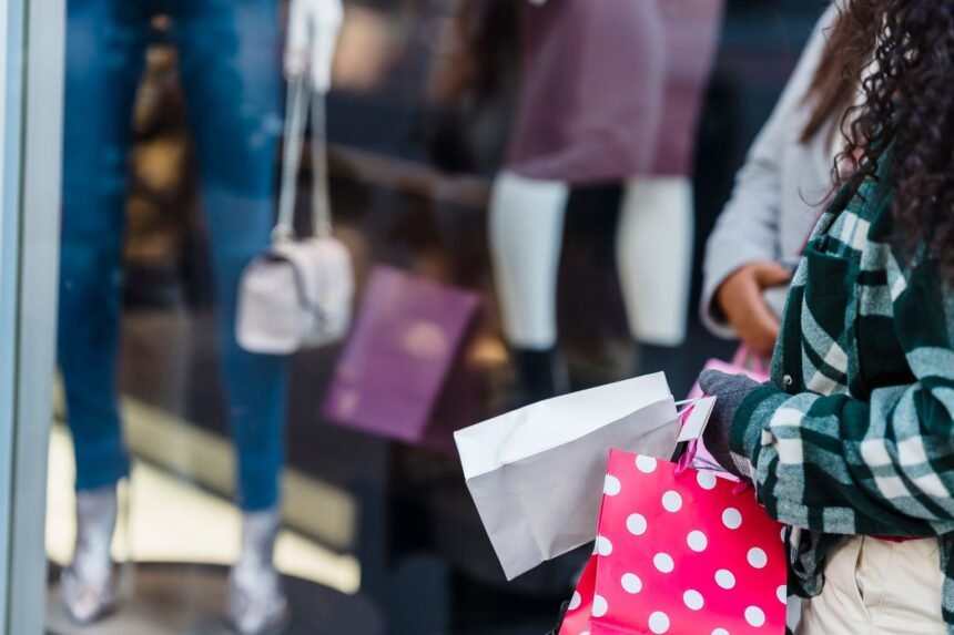 Shein entre en bourse à hong kong, valorisée 70 % sous son pic de 2022 Shein entre en Bourse à Hong Kong, valorisée 70 % sous son pic de 2022