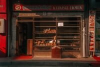 Suisse : une cliente condamnée pour un mauvais avis sur une boulangerie Suisse : une cliente condamnée pour un mauvais avis sur une boulangerie