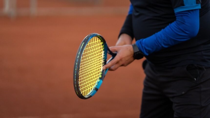 Tennis : arthur fils rassure sur sa hanche avant montréal Tennis : Arthur Fils rassure sur sa hanche avant Montréal