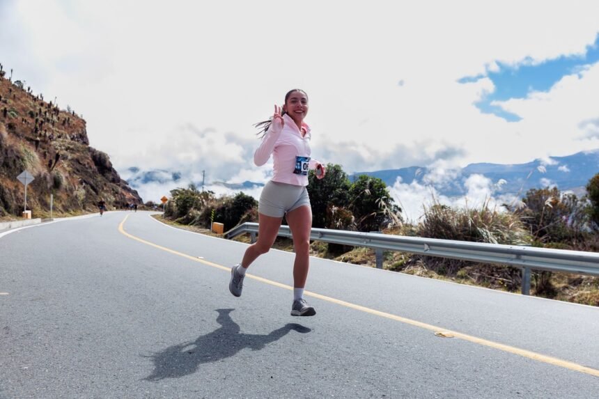 UTMB : Blandine L’Hirondel signe la première victoire française depuis 2021