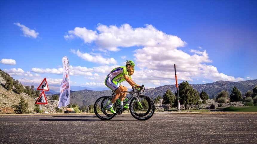 Vuelta 2026 : Pogacar solitaire à Andorre, il creuse l&rsquo;écart au général