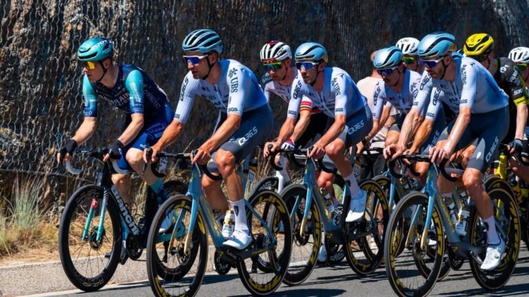 Vuelta 2026 : Pogacar remporte le chrono de Monaco pour 9 centièmes