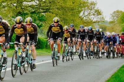 Vuelta 2026 : sergio chumil abandonne après une chute à la 2e étape Vuelta 2026 : Sergio Chumil abandonne après une chute à la 2e étape