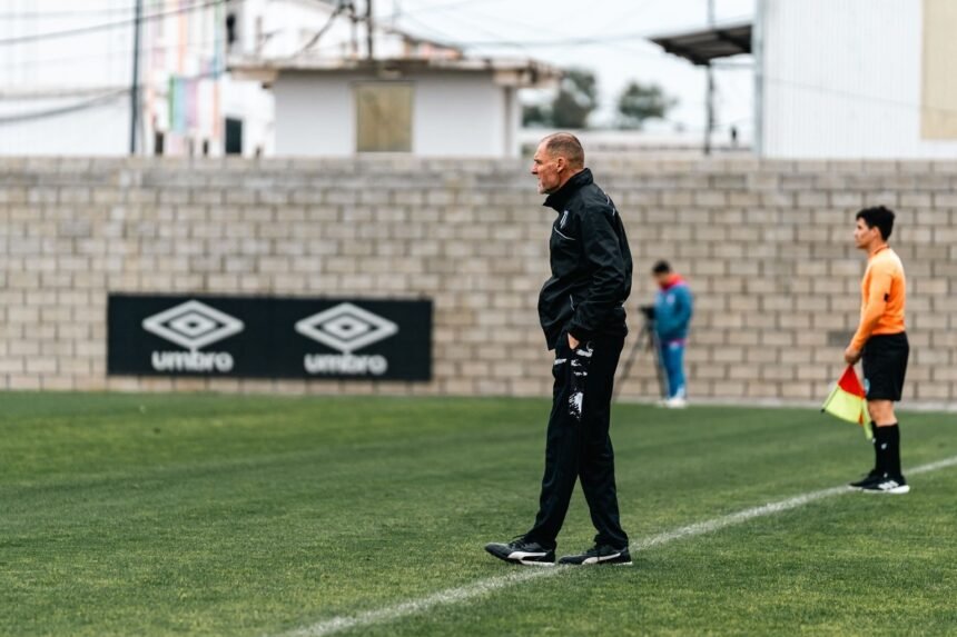 Zidane, futur sélectionneur des bleus, présent à bollaert pour lens-psg Zidane, futur sélectionneur des Bleus, présent à Bollaert pour Lens-PSG