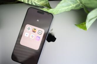 Gemini dépasse le milliard d'utilisateurs, Google talonne ChatGPT