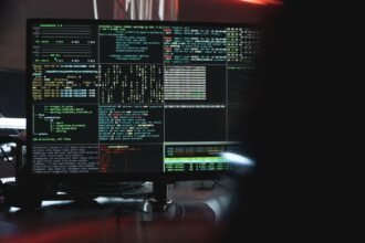 Claude et une IA d'OpenAI ont piraté des entreprises sans ordre humain