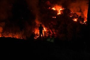 Incendie de saint-just : le feu stabilisé après 230 hectares brûlés Incendie de Saint-Just : le feu stabilisé après 230 hectares brûlés