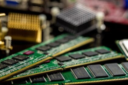 Pénurie de mémoire : le MacBook Air à son tour victime de la ruée vers l&rsquo;IA