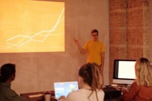 OpenAI rachète NextSlide pour défier PowerPoint avec ChatGPT