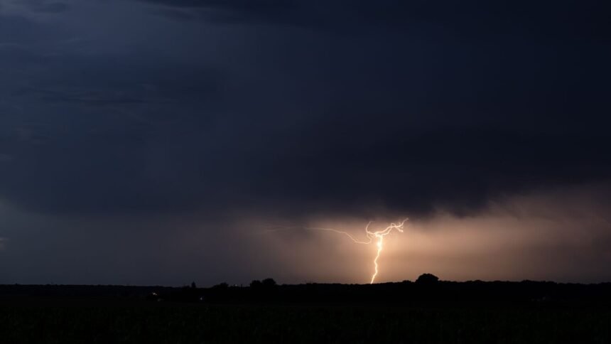 Orages : 48 départements en vigilance jaune ce mardi soir en France