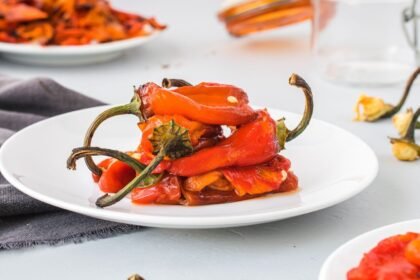 Ces poivrons grillés marinés à l&rsquo;ail se préparent en 40 minutes