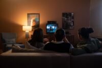 Programme TV ce soir 16 août : Duplantis face à Blue Beetle sur TF1
