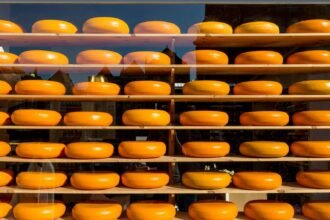 Rappel conso : ce comté aop est contaminé à la listeria, ne le consommez pas Rappel conso : ce Comté AOP est contaminé à la Listeria, ne le consommez pas