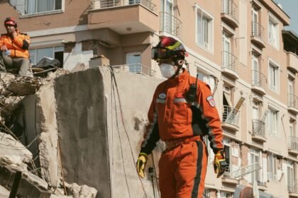 Séisme en Colombie : le bilan grimpe à 224 morts, secours ralentis