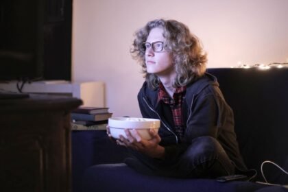 The phoenician scheme, la fosse, grand tour : les sorties streaming de la semaine The Phoenician Scheme, La Fosse, Grand Tour : les sorties streaming de la semaine