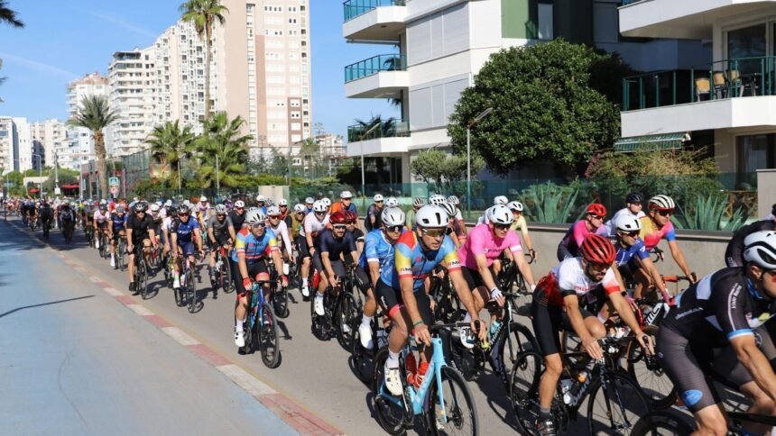 Vuelta 2026 : matthew brennan s'impose à manosque, pogacar garde le rouge Vuelta 2026 : Matthew Brennan s’impose à Manosque, Pogacar garde le rouge