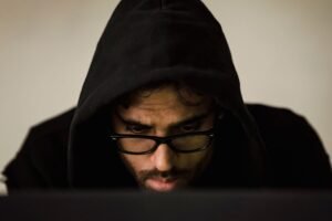 153 millions de permis de conduire piratés : la France est-elle exposée ?