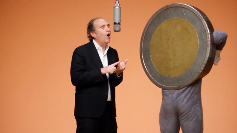 Video xavier niel en plein freestyle rap avec une pièce de 2 euros vidÉo, marcel, campion, propos, homophobes