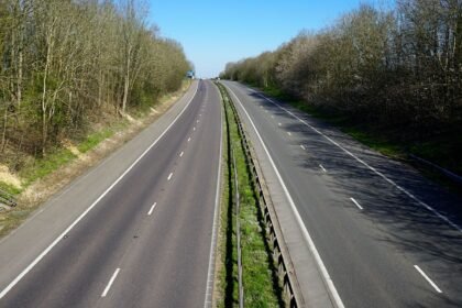 Accident sur l'A9 à Fabrègues : un homme de 30 ans tué, trois voies coupées