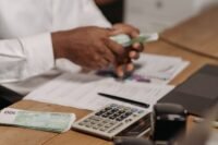Budget 2027 : épargne, indemnités, retraite, ce que Bercy veut taxer