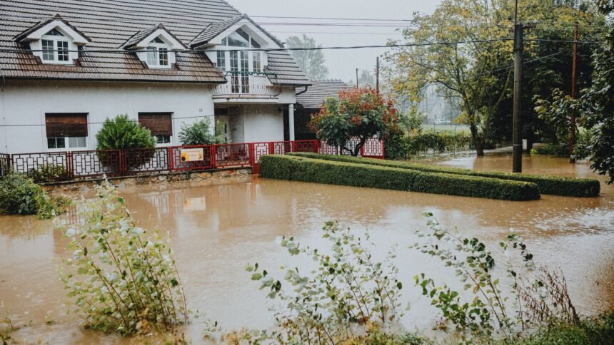 Catastrophe naturelle : 30 jours pour déclarer après l'arrêté au journal officiel Catastrophe naturelle : 30 jours pour déclarer après l'arrêté au Journal officiel